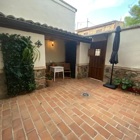 Petit Luxe A